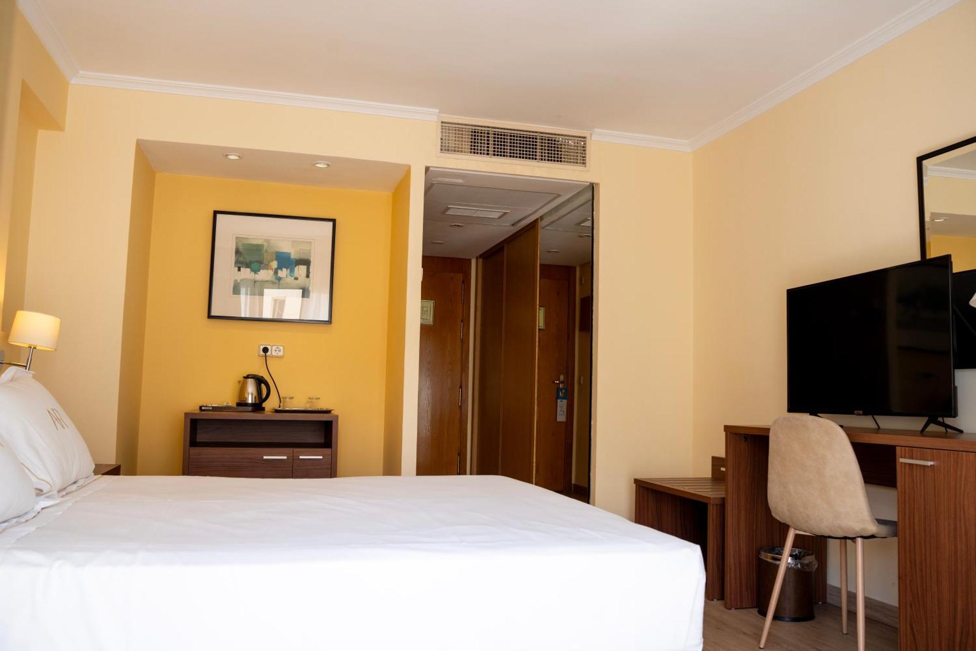 Aparto-Hotel Rosales Μαδρίτη Εξωτερικό φωτογραφία