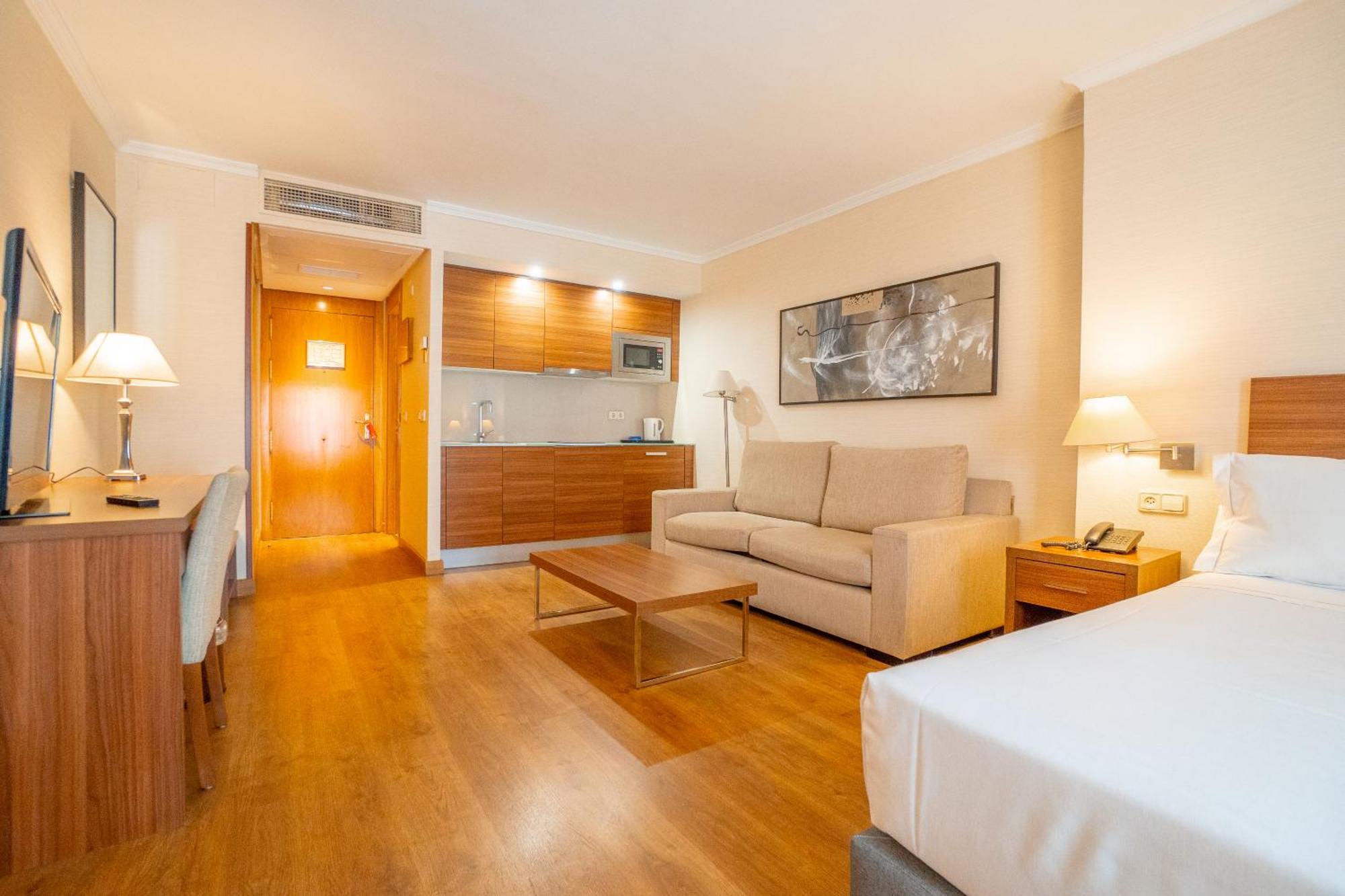 Aparto-Hotel Rosales Μαδρίτη Εξωτερικό φωτογραφία