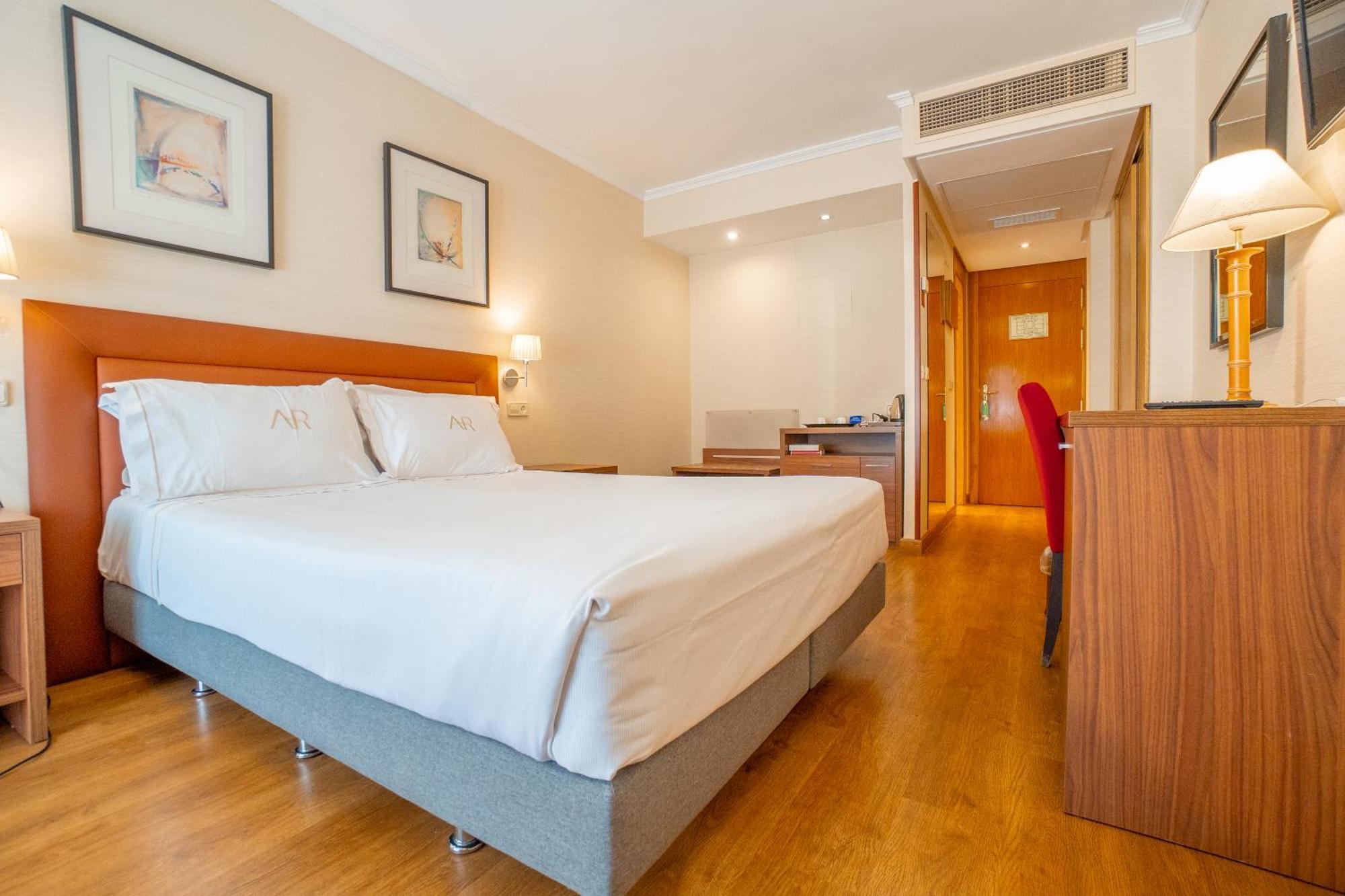 Aparto-Hotel Rosales Μαδρίτη Εξωτερικό φωτογραφία