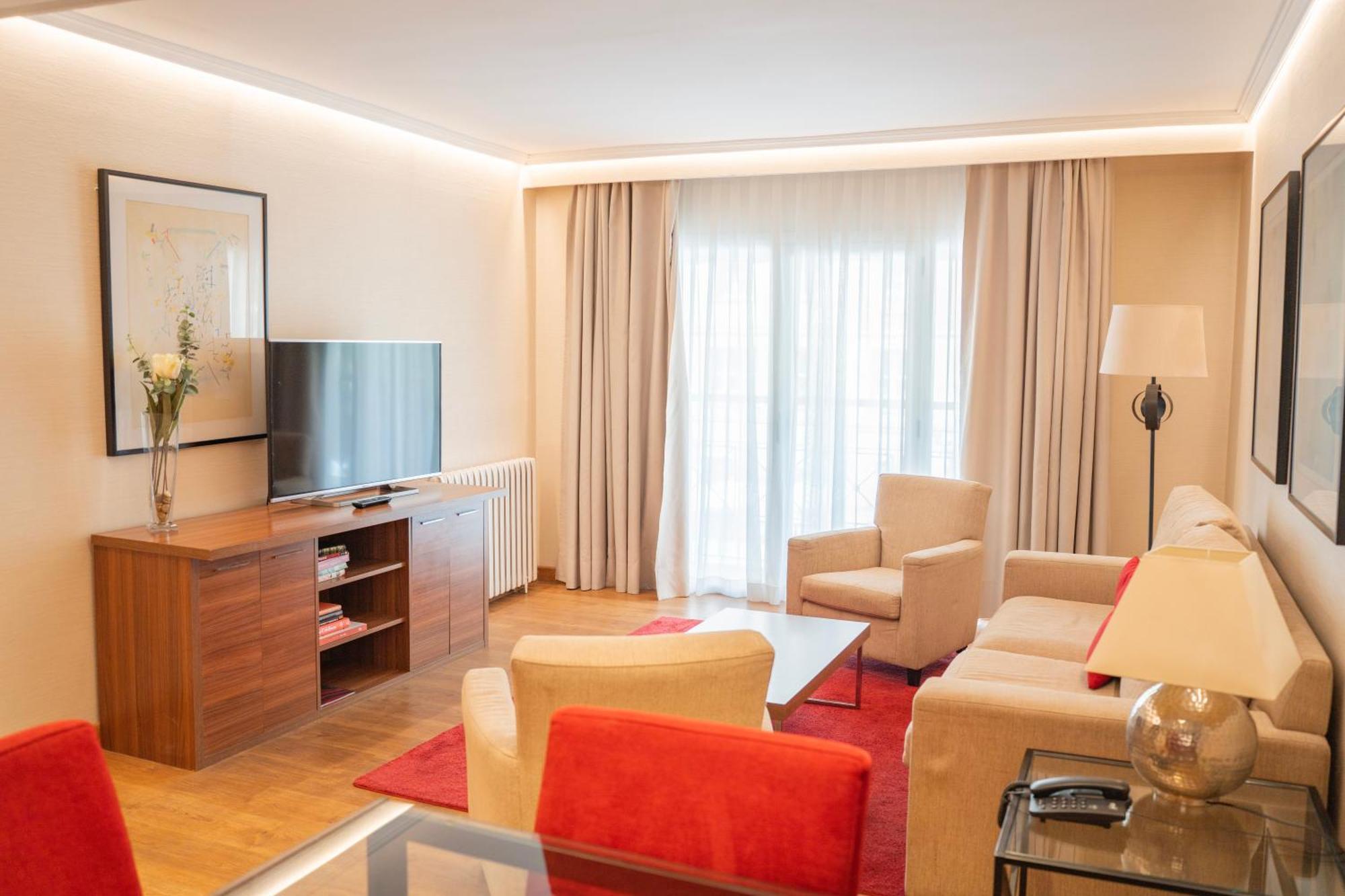 Aparto-Hotel Rosales Μαδρίτη Εξωτερικό φωτογραφία